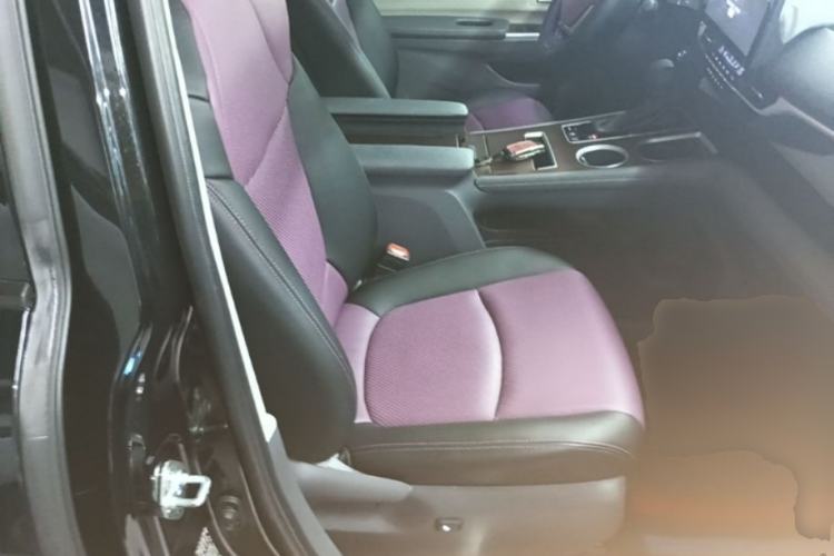 Used Toyota SIENNA 2023 2.5L Hybrid Comfort Edition Right Front Seat