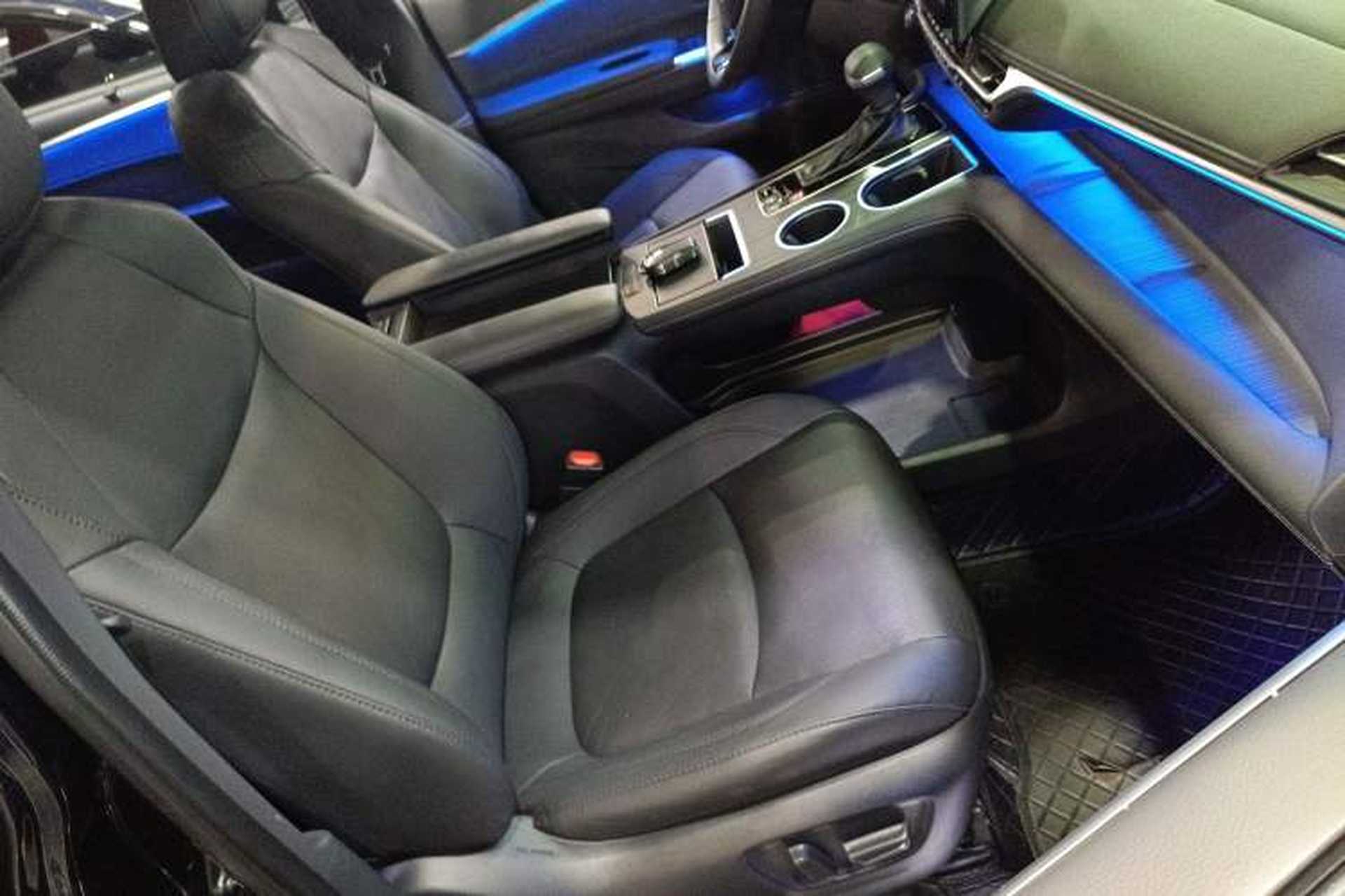 Used Toyota SIENNA 2023 2.5L Hybrid Deluxe Edition Right Front Seat