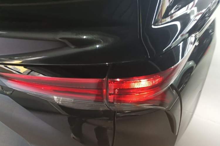 Used Toyota SIENNA 2023 2.5L Hybrid Comfort Edition Right Rear Taillight