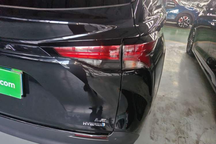 Used Toyota SIENNA 2023 2.5L Hybrid Comfort Edition Right Rear Taillight