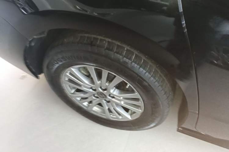 Used Toyota SIENNA 2023 2.5L Hybrid Comfort Edition Right Rear Wheel Hub