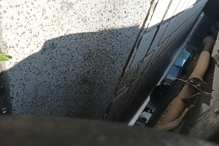 Used Toyota SIENNA 2023 2.5L Hybrid Comfort Edition Right Side Sill
