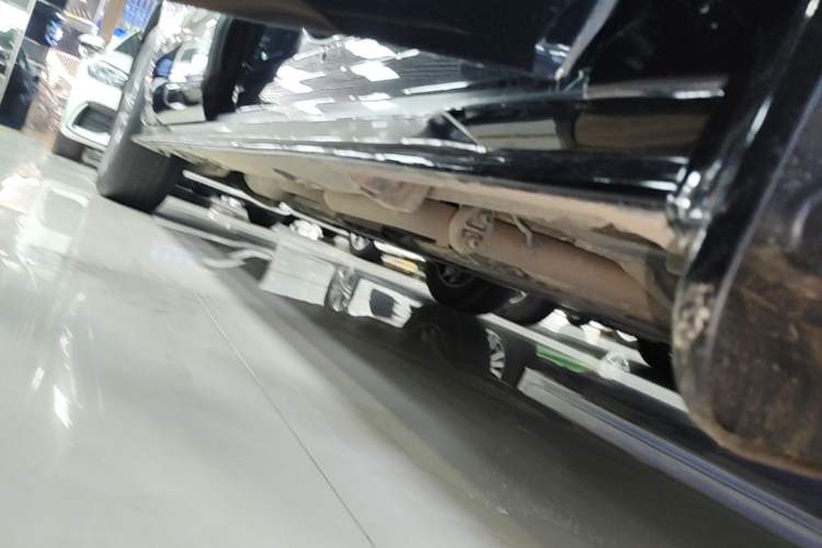 Used Toyota SIENNA 2023 2.5L Hybrid Comfort Edition Right Side Sill