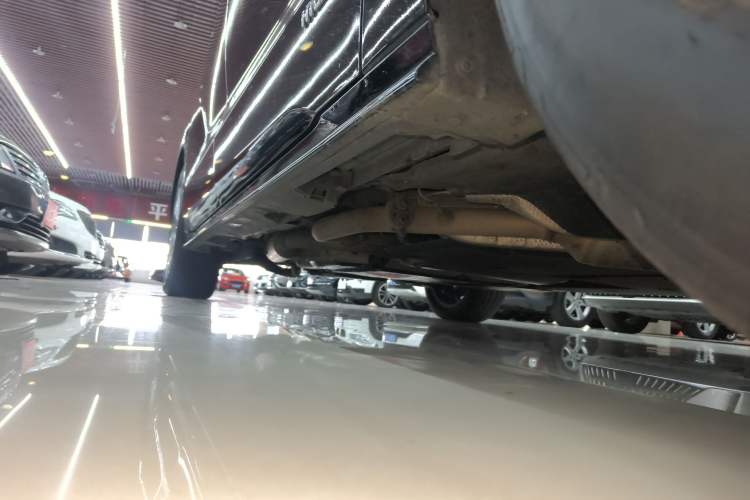 Used Toyota SIENNA 2023 2.5L Hybrid Deluxe Edition Right Side Sill