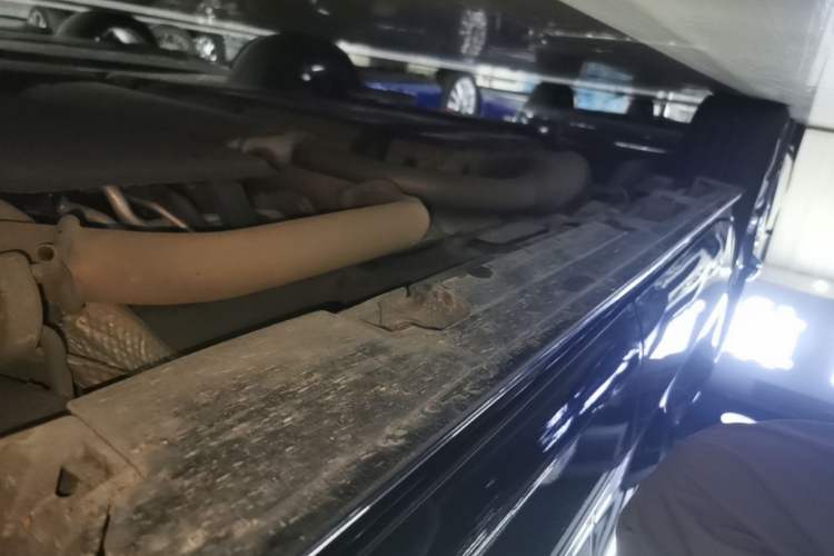 Used Toyota SIENNA 2023 2.5L Hybrid Deluxe Edition Right Side Sill