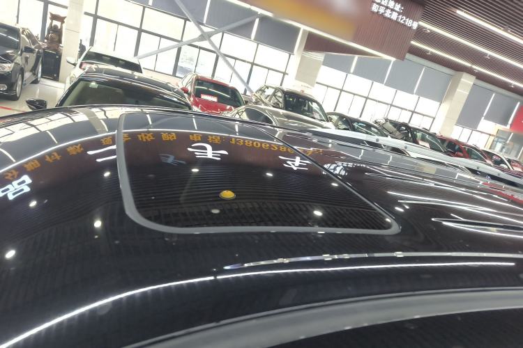 Used Toyota SIENNA 2023 2.5L Hybrid Deluxe Edition Roof