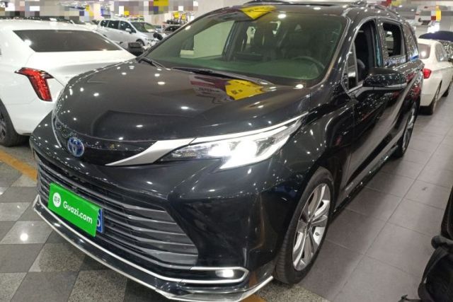 Used Toyota SIENNA 2023 2.5L Hybrid Deluxe Edition