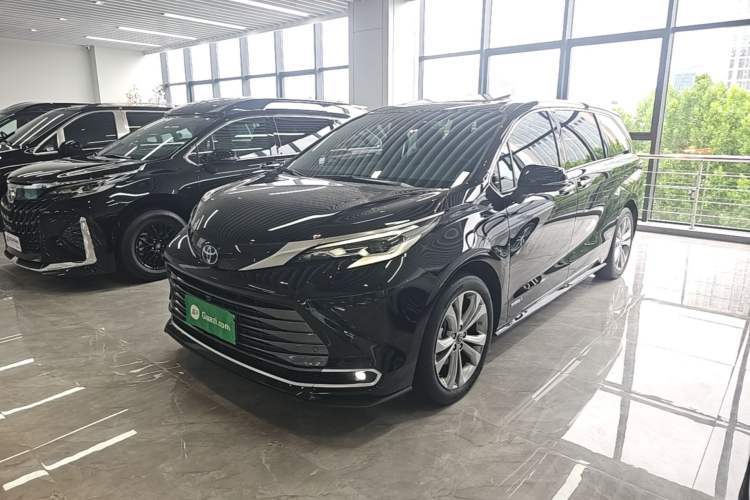 Used Toyota SIENNA 2023 2.5L Hybrid Deluxe Edition Guazi used car, China used car export, Used car for sale, Used  cars, Cheapest cars for sale