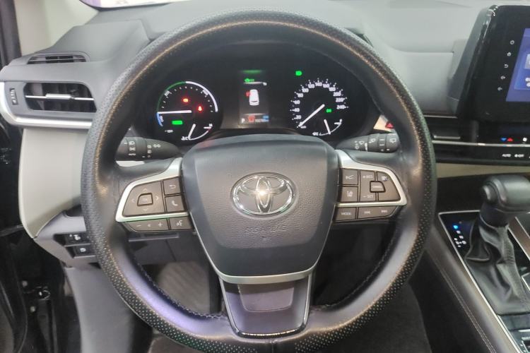Used Toyota SIENNA 2023 2.5L Hybrid Comfort Edition Steering Wheel