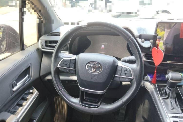 Used Toyota SIENNA 2023 2.5L Hybrid Deluxe Edition Steering Wheel