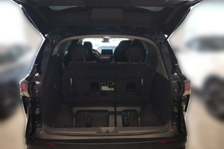 Used Toyota SIENNA 2023 2.5L Hybrid Comfort Edition Trunk