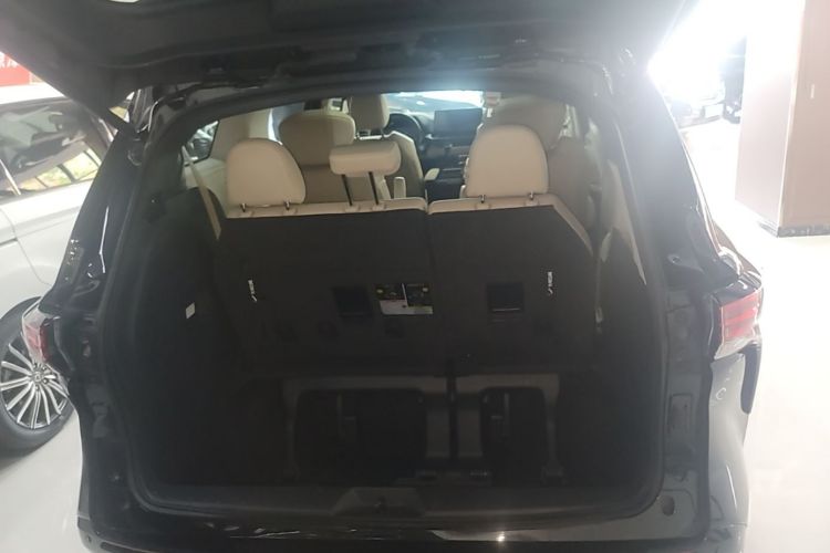 Used Toyota SIENNA 2023 2.5L Hybrid Ultimate Edition Trunk