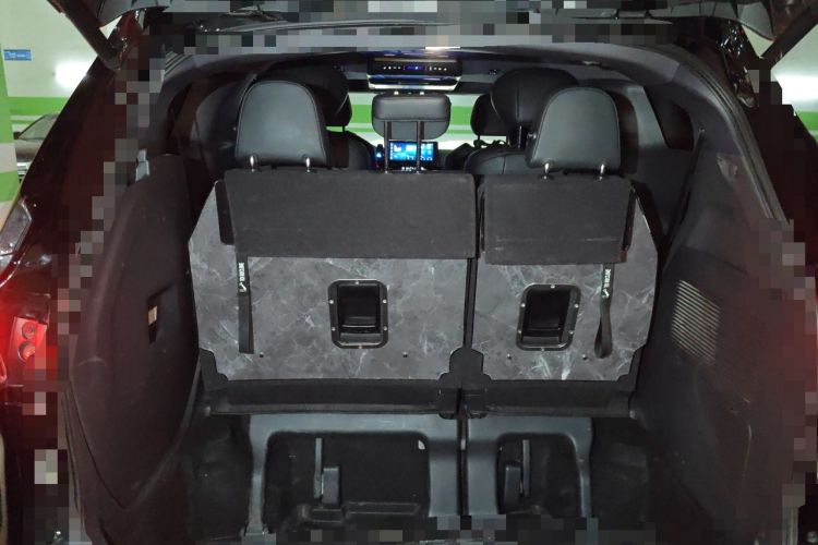 Used Toyota SIENNA 2023 2.5L Hybrid Deluxe Edition Trunk