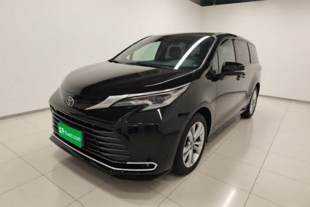 Used Toyota SIENNA 2023 2.5L Hybrid Deluxe Edition