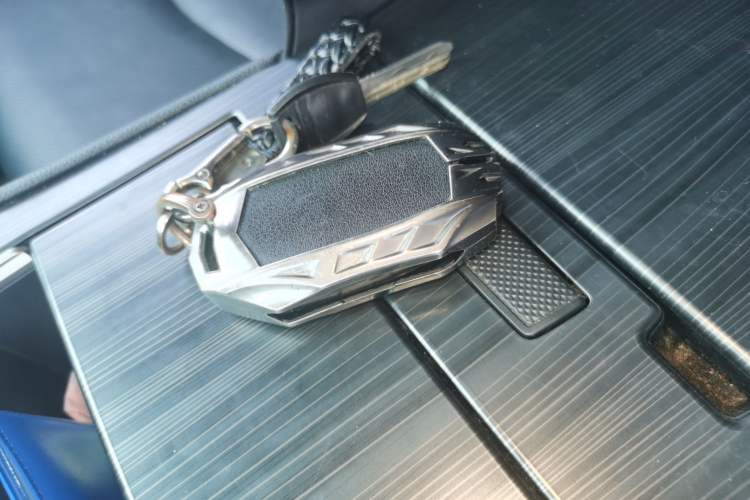 Used Toyota SIENNA 2023 2.5L Hybrid Deluxe Edition Vehicle Key