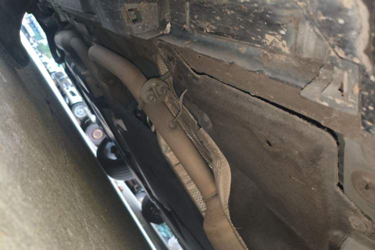 Used Toyota SIENNA 2023 2.5L Hybrid Ultimate Edition Chassis Front Right