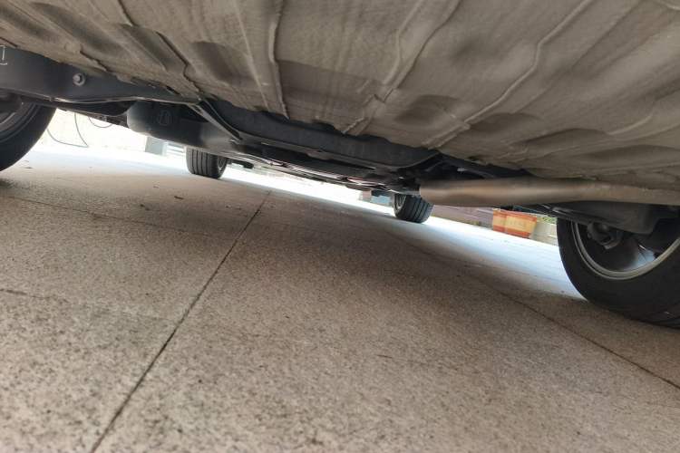 Used Toyota SIENNA 2023 2.5L Hybrid Deluxe Edition Chassis Rear