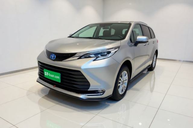 Used Toyota SIENNA 2023 2.5L Hybrid Comfort Edition