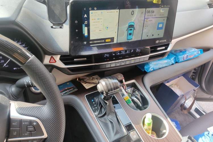 Used Toyota SIENNA 2023 2.5L Hybrid Comfort Edition Audio And AC Panel