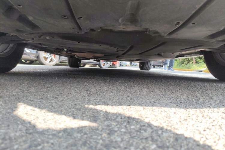 Used Toyota SIENNA 2023 2.5L Hybrid Comfort Edition Chassis Front