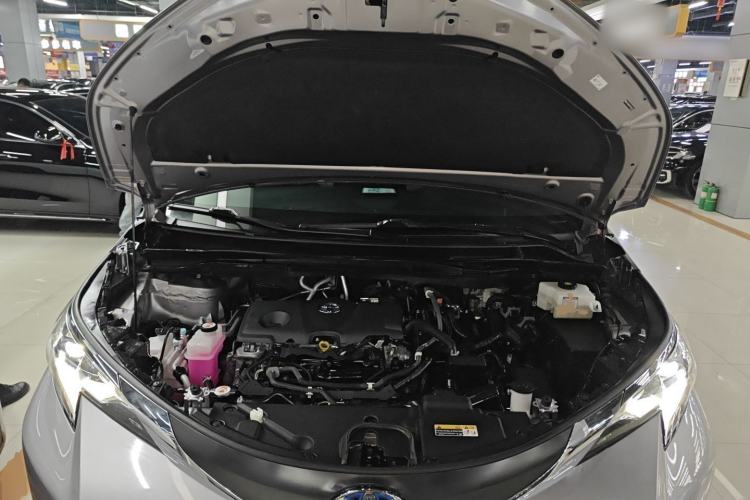 Used Toyota SIENNA 2023 2.5L Hybrid Comfort Edition Engine Bay