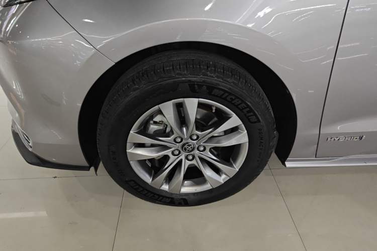 Used Toyota SIENNA 2023 2.5L Hybrid Comfort Edition Exterior 4
