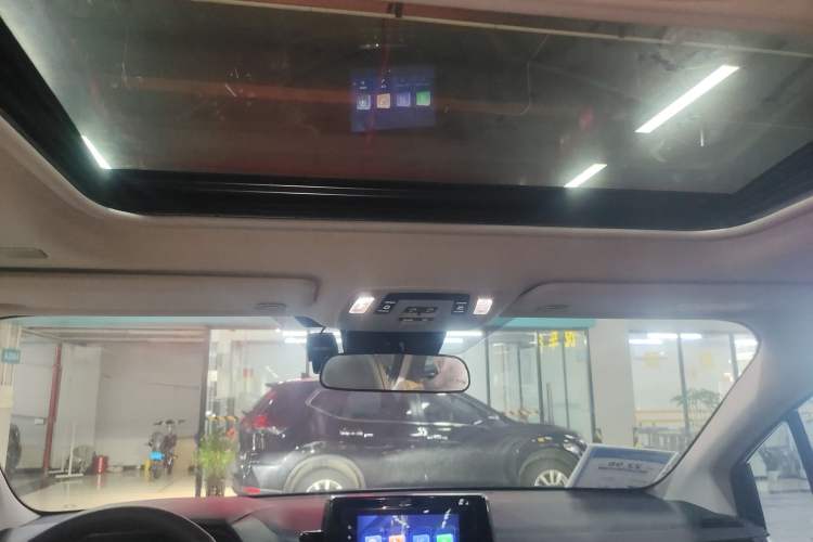 Used Toyota SIENNA 2023 2.5L Hybrid Comfort Edition Headliner