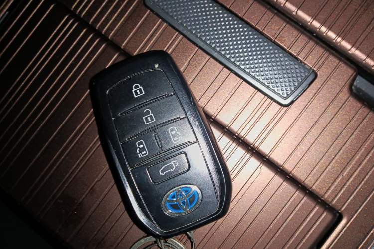 Used Toyota SIENNA 2023 2.5L Hybrid Luxury Edition Interior 1