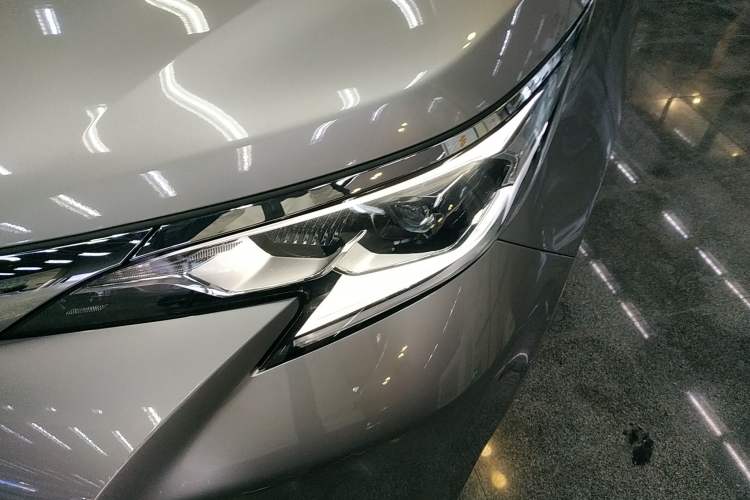 Used Toyota SIENNA 2023 2.5L Hybrid Comfort Edition Left Front Headlight