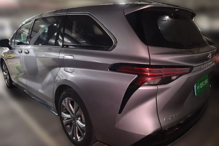Used Toyota SIENNA 2023 2.5L Hybrid Deluxe Edition Rear Left 45 Deg