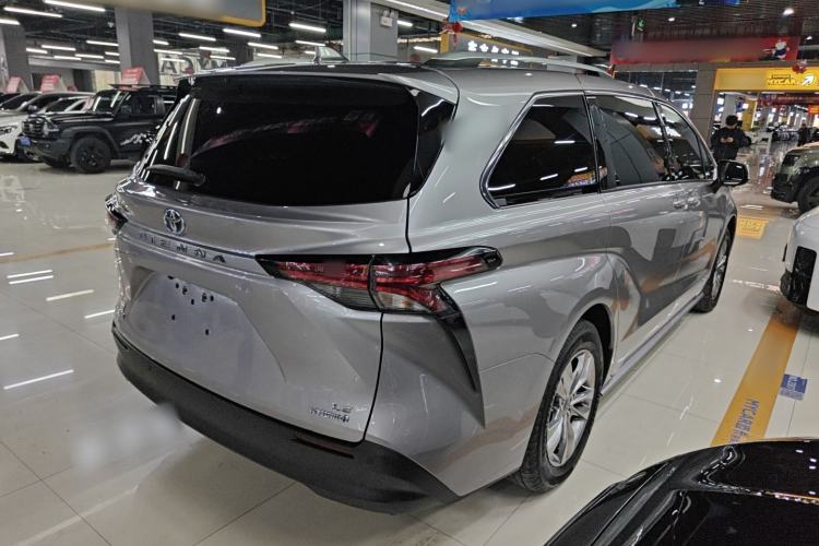 Used Toyota SIENNA 2023 2.5L Hybrid Comfort Edition Rear Right 45 Deg
