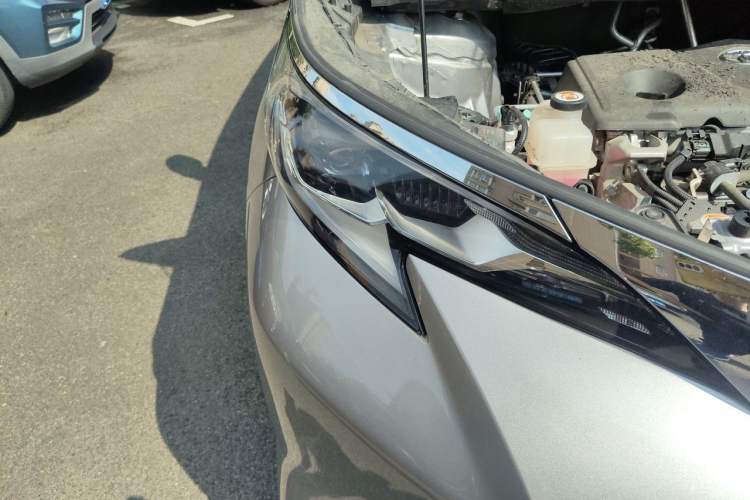 Used Toyota SIENNA 2023 2.5L Hybrid Comfort Edition Right Front Headlight