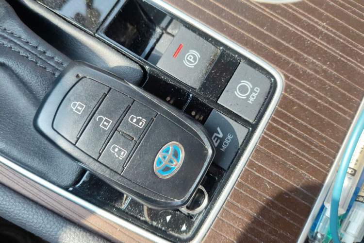 Used Toyota SIENNA 2023 2.5L Hybrid Comfort Edition Vehicle Key