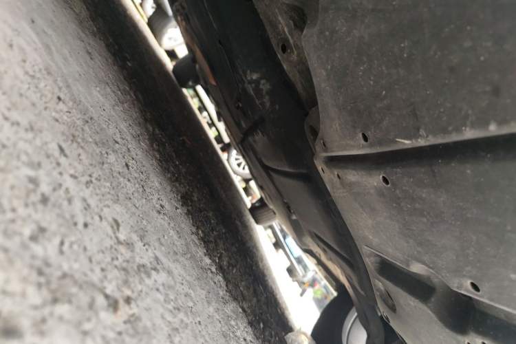 Used Toyota SIENNA 2023 2.5L Hybrid Comfort Edition Chassis Front