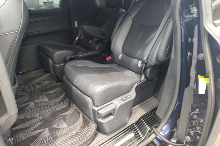Used Toyota SIENNA 2023 2.5L Hybrid Comfort Edition Left Rear Seat