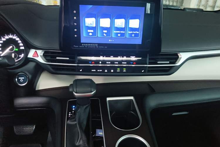 Used Toyota SIENNA 2023 2.5L Hybrid Luxury Edition Audio And AC Panel