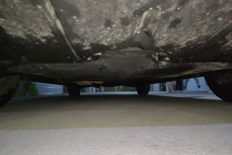 Used Toyota SIENNA 2023 2.5L Hybrid Comfort Edition Chassis Front