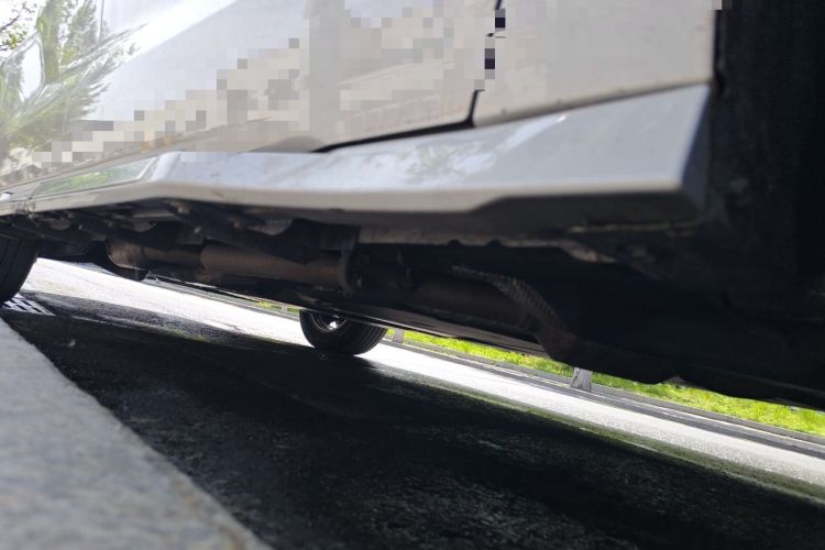 Used Toyota SIENNA 2023 2.5L Hybrid Luxury Edition Chassis Front Right