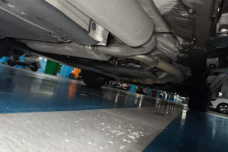 Used Toyota SIENNA 2023 2.5L Hybrid Luxury Edition Chassis Rear Right