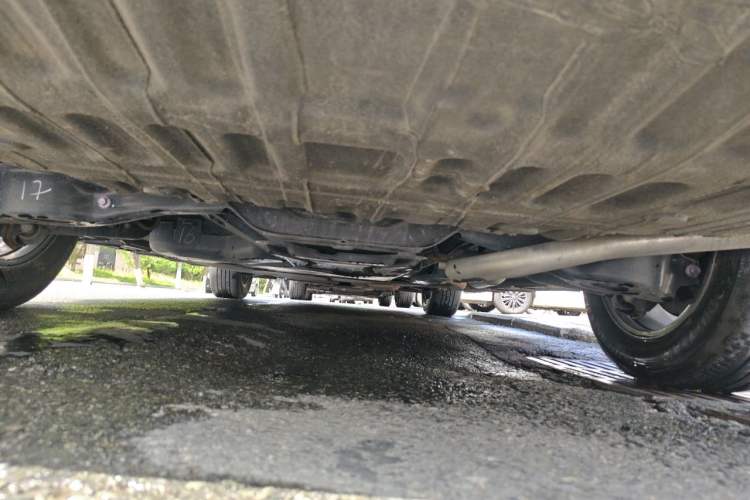 Used Toyota SIENNA 2023 2.5L Hybrid Luxury Edition Chassis Rear