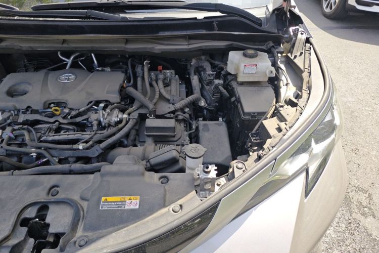 Used Toyota SIENNA 2023 2.5L Hybrid Luxury Edition Engine Bay Left