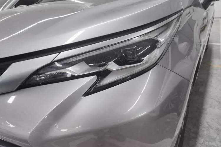Used Toyota SIENNA 2023 2.5L Hybrid Luxury Edition Left Front Headlight