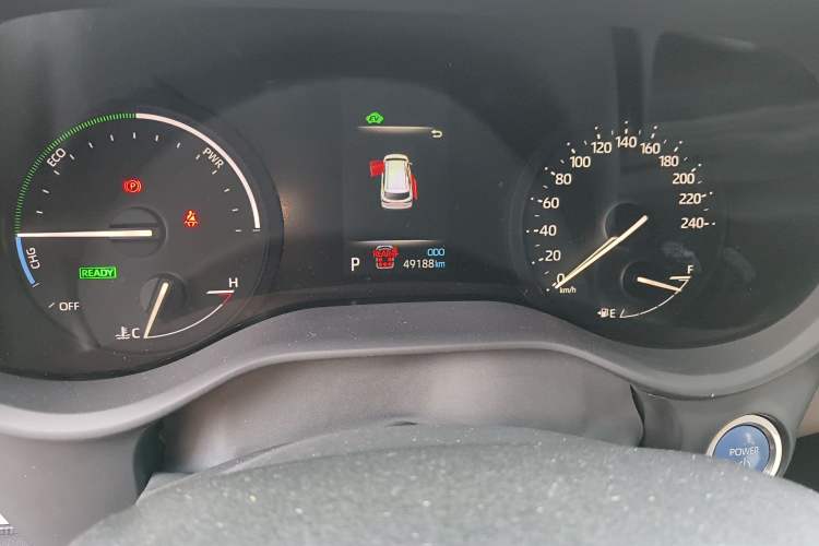 Used Toyota SIENNA 2023 2.5L Hybrid Luxury Edition Odometer Close Up