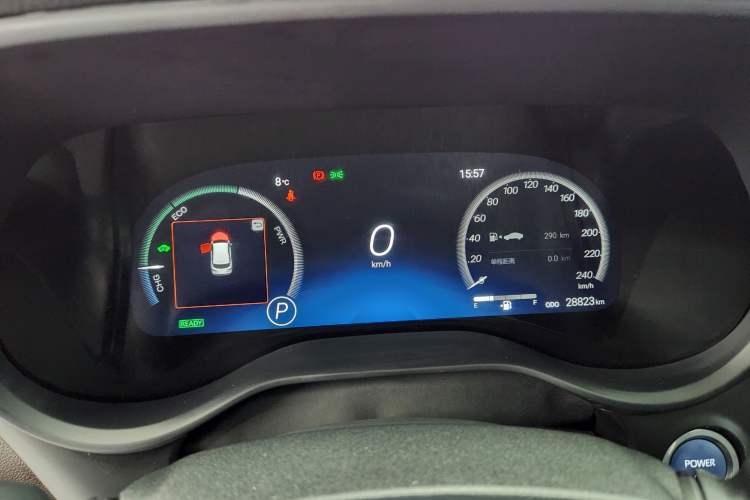 Used Toyota SIENNA 2023 2.5L Hybrid Ultimate Edition Odometer Close Up