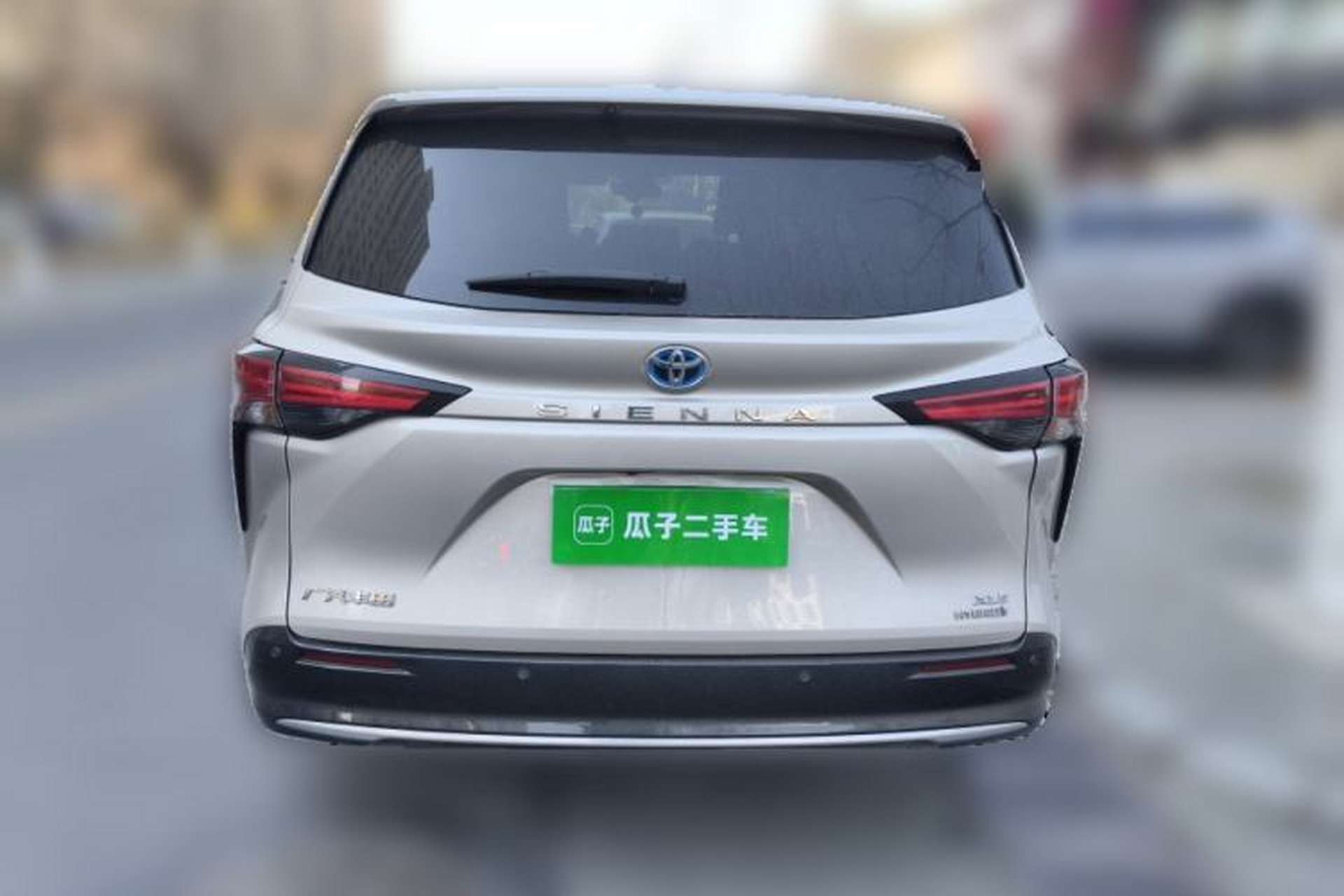 Used Toyota SIENNA 2023 2.5L Hybrid Luxury Edition Rear