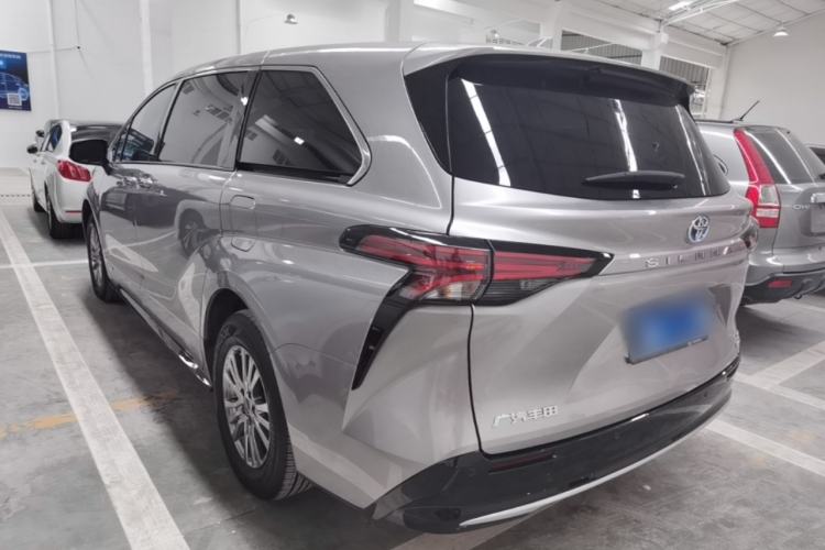 Used Toyota SIENNA 2023 2.5L Hybrid Luxury Edition Rear Left 45 Deg