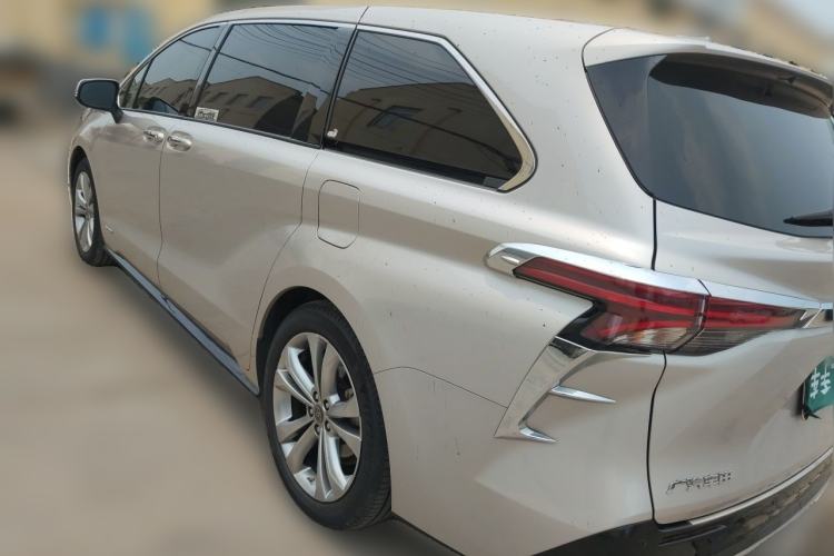 Used Toyota SIENNA 2023 2.5L Hybrid Deluxe Edition Rear Left 45 Deg