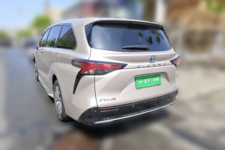 Used Toyota SIENNA 2023 2.5L Hybrid Luxury Edition Rear Left 45 Deg
