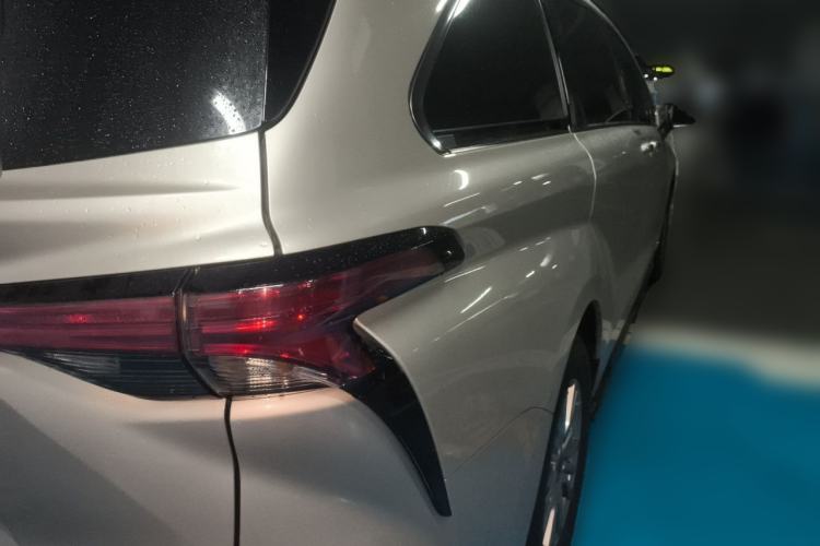Used Toyota SIENNA 2023 2.5L Hybrid Luxury Edition Rear Right 45 Deg