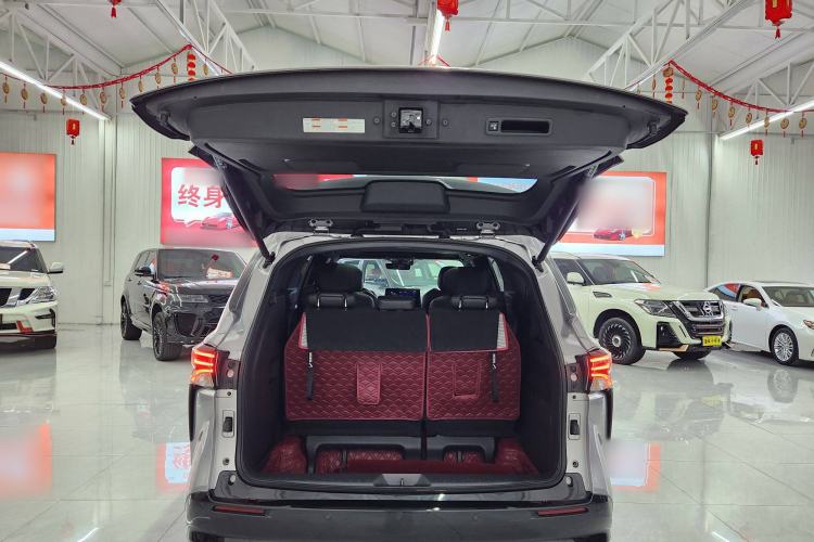 Used Toyota SIENNA 2023 2.5L Hybrid Ultimate Edition Trunk